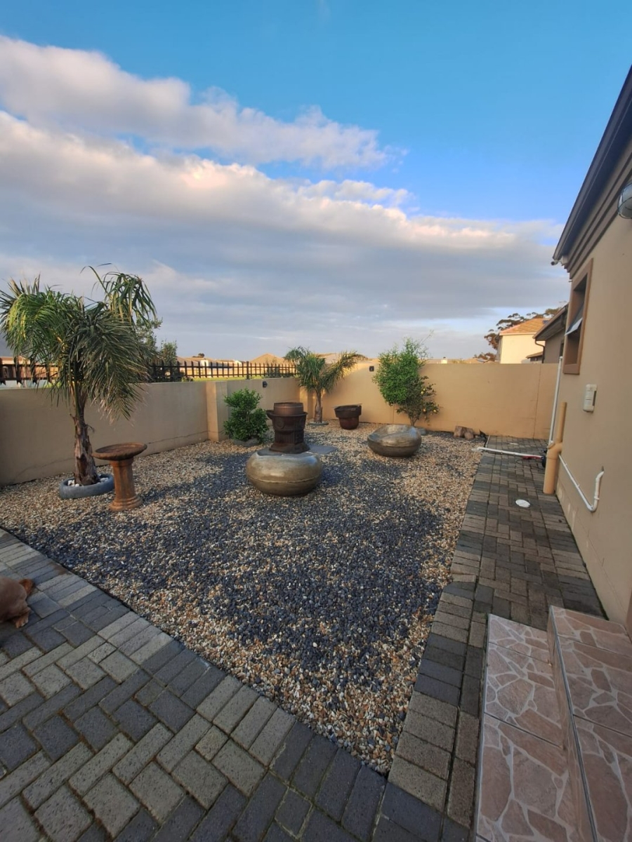 3 Bedroom Property for Sale in Fairview Golf Estate Western Cape